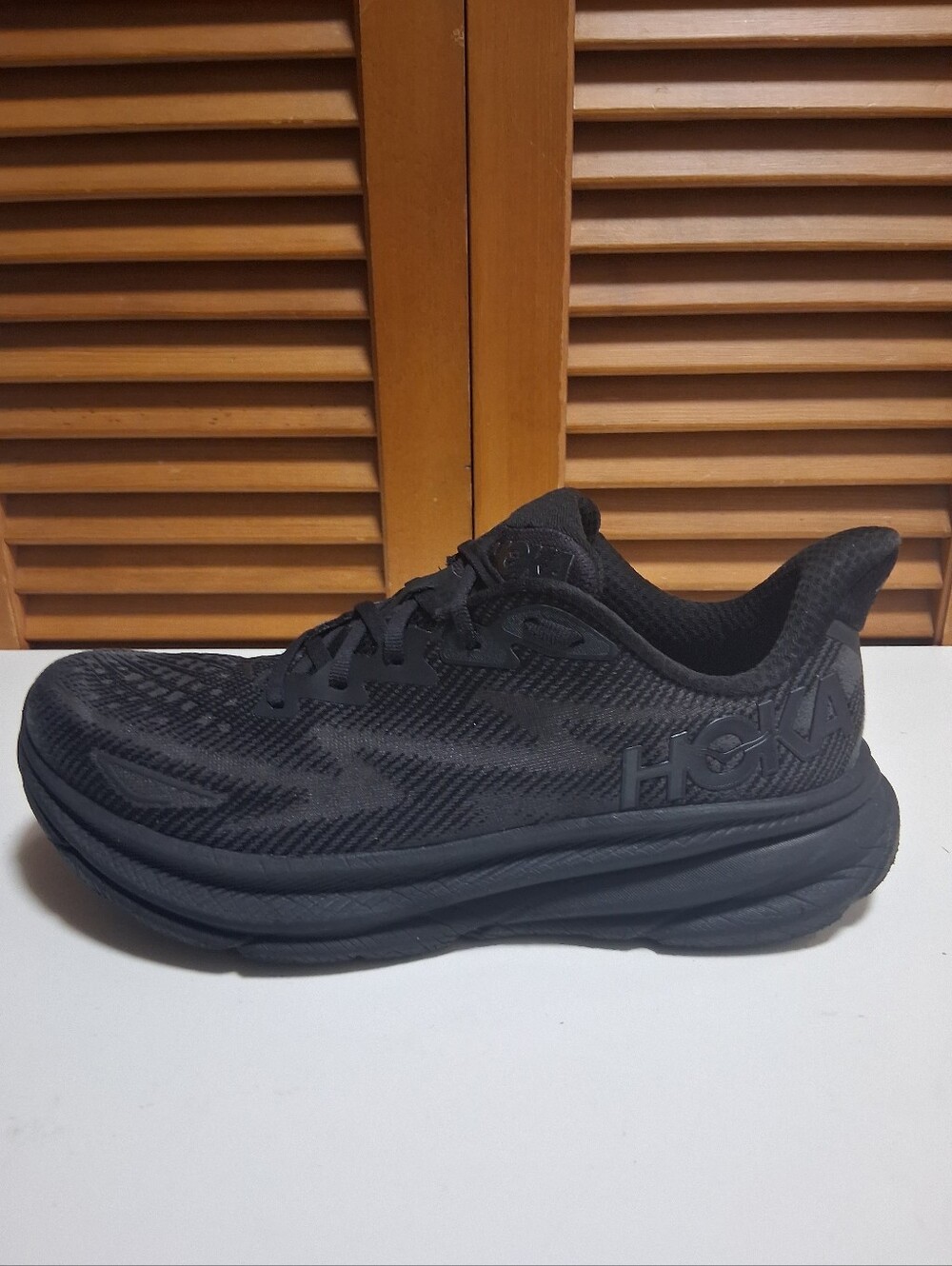 Hoka Clifton 9 All Black Men's Running Shoe * Size: 9.5D